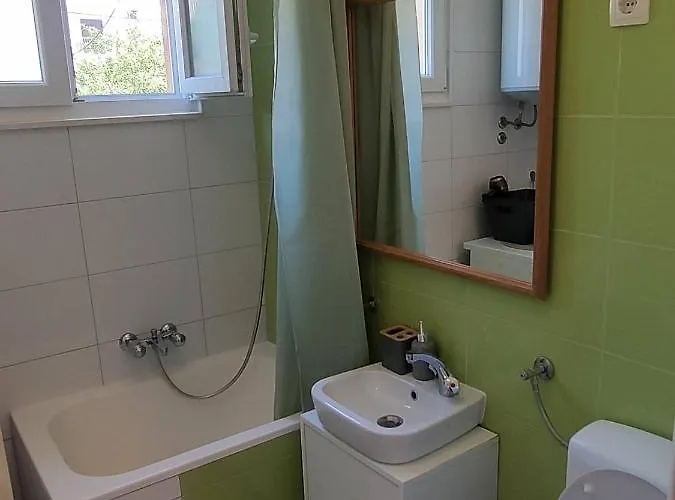 Larus شقة سبليت